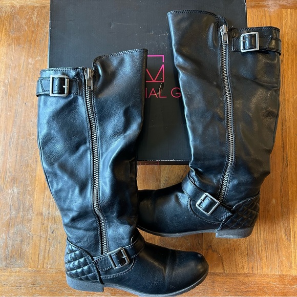 Material Girl Tall Black Slouchy Boot w/Zippers from Macy’s. Original Box. Sz 8 - Picture 2 of 16